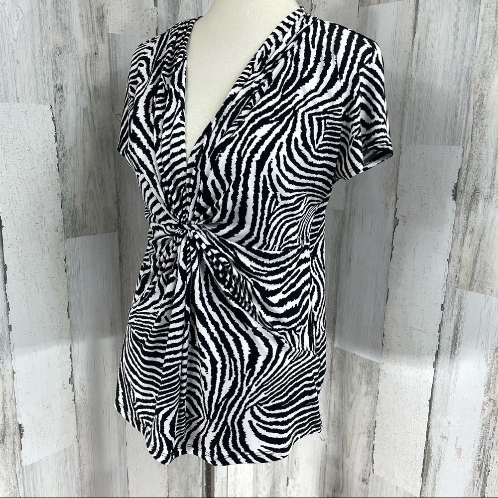 Chaus Black White Zebra Print V Neck Short Sleeve Blouse Top Shirt Sz L